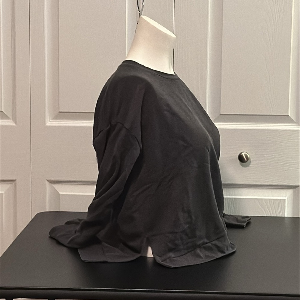 Mossimo Sweatshirt - Picture 2 of 3